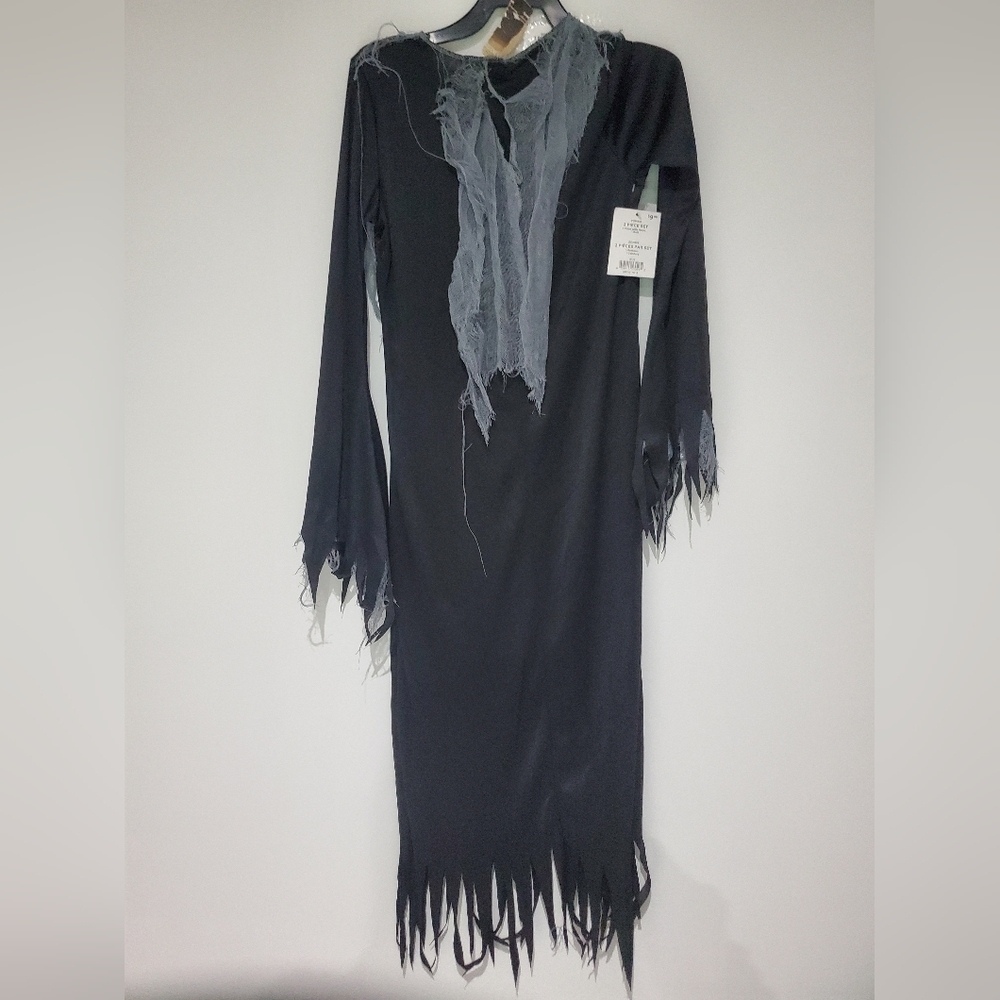 Black Ghoul Halloween costume Size m